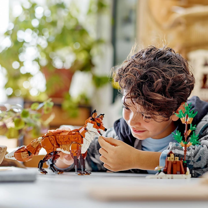 LEGO Creator Forest Animals: Red Fox, set de animale cu jucărie cu vulpe, bufniță și veveriță, figuri de animale de pădure cu care să te joci și să le afișezi, cadou creativ pentru băieți și fete de la 9 ani 31154 Seturi de constructie Besuche den LEGO-Store