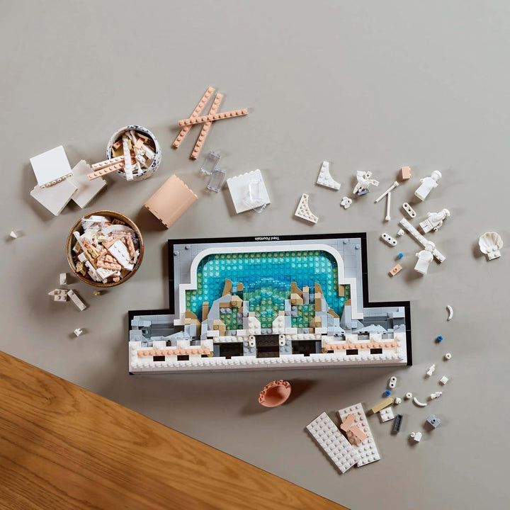 LEGO Architecture Trevi Fountain - Model al unui punct de reper din Roma cu sculpturi Minifigures - piesă de colecție pentru birou și sufragerie - cadou pentru adulți și iubitori de arhitectură 21062 Seturi de constructie Besuche den LEGO-Store