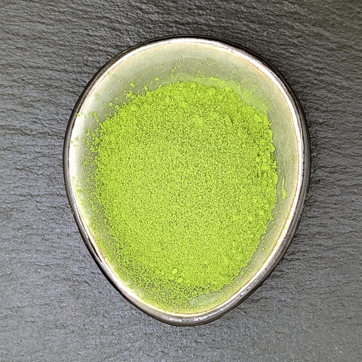 Ceai Matcha Premium Japonia 100 g - Testat în laborator - Pulbere Matcha ceremonială pentru prepararea Matcha cu notă Umami, pulbere de ceai verde 100% naturală, ideală pentru Matcha Latte, Teaclub