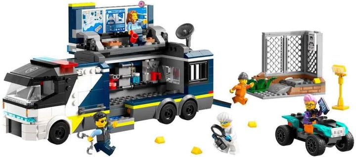 Camion de poliție LEGO City cu laborator, set de poliție cu quad și camion de jucărie pentru copii, cadou pentru băieți și fete de la 7 ani, plus 5 minifigurine - 2 polițiști, 1 om de știință și 2 escroci 60418 Seturi de constructie Besuche den LEGO-Store