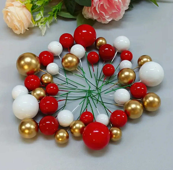 Set 19 de sfere necomestibile tort, rosu, alb si auriu