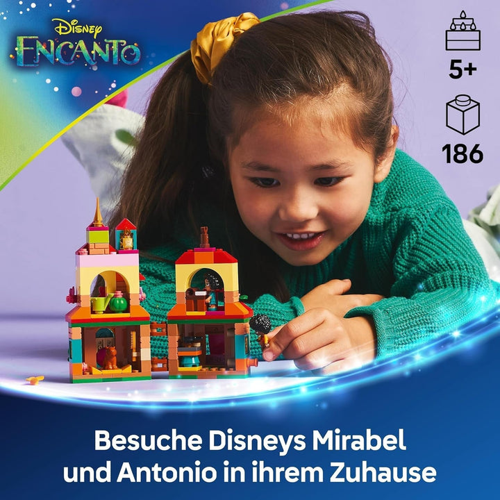LEGO Ç€ Disney Encanto Mini House, jucărie de construcție pentru fete de la 5 ani, jucărie de fantezie și set de construcție cu Mirabel și Antonio Mini Dolls, o figură Capybara și cheie 43261 Seturi de constructie Besuche den LEGO-Store